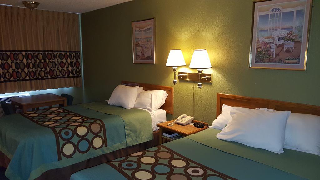 Budgetel Inn & Suites Butler Exterior foto